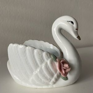 Swan Decor
